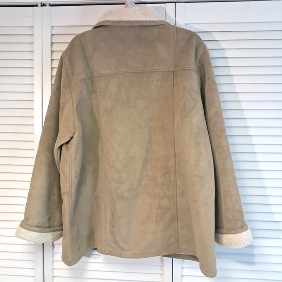 Women's Alfred Dunner faux suede, fleece lined coat! Sz. 18W - Picture 2 of 4